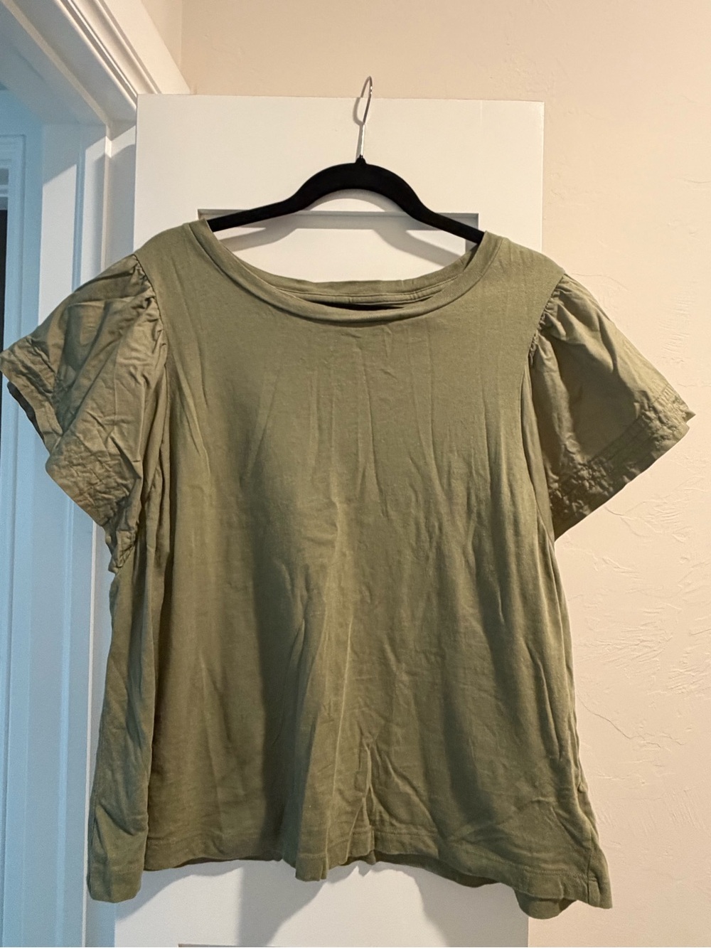Old Navy 100% Cotton Women's Olive Green Ruffle Short Sleeve Top